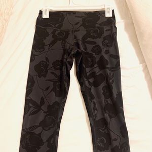 Lululemon Wunder Under Crop 21”